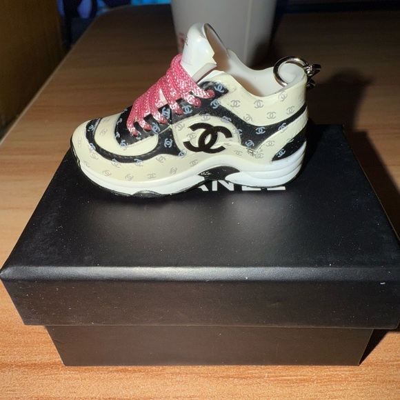Accessories - Mini 3D fashion sneaker Keychain